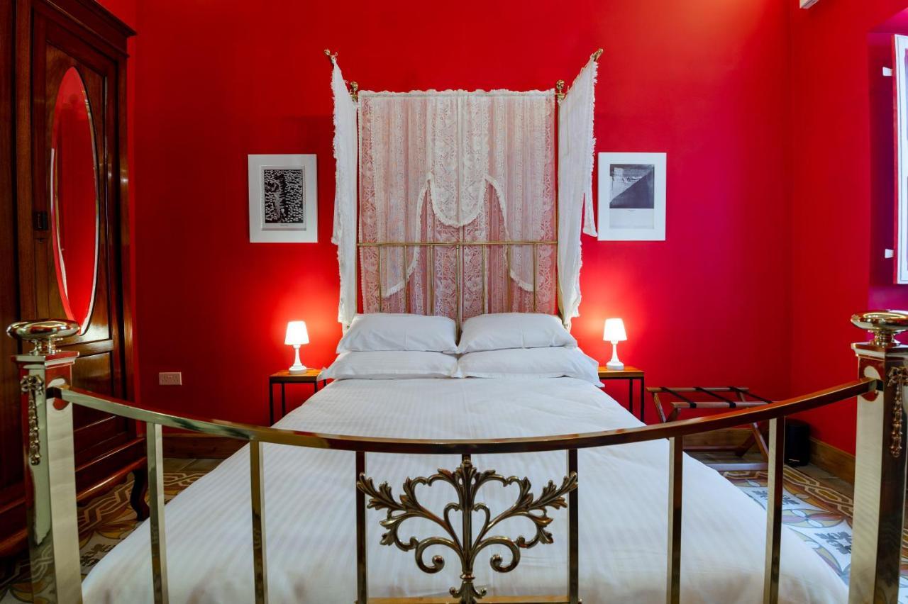 Monreal Boutique Townhouse - R024Rm4 Hotel Paola Ngoại thất bức ảnh